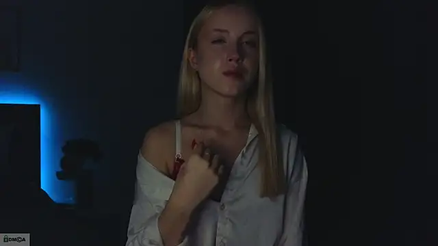 Snapshot of Adele_Armas chatting on 8, 9, 2025 Adele Armas online show from 8, 9, 2025