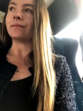 Snapshot of Angiehuston1 chatting on 27, 9, 2025 Angiehuston1 online show from 27, 9, 2025