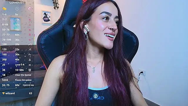 Snapshot of ViolethRosse chatting on 1, 10, 2025 ViolethRosse online show from 1, 10, 2025