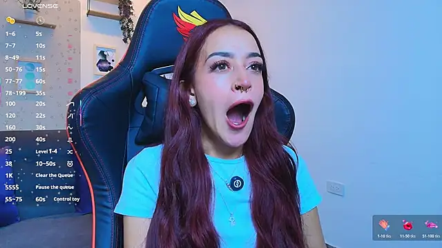 Snapshot of ViolethRosse chatting on 26, 11, 2025 ViolethRosse online show from 26, 11, 2025