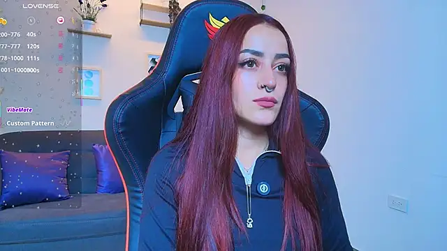 Snapshot of ViolethRosse chatting on 15, 12, 2025 ViolethRosse online show from 15, 12, 2025