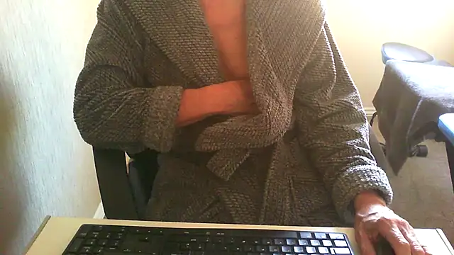 Snapshot of rogpb chatting on 25, 4, 2026 rogpb online show from 25, 4, 2026