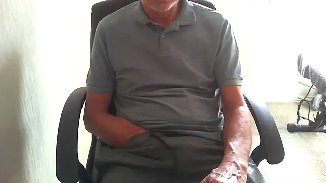 Snapshot of rogpb chatting on 18, 6, 2026 rogpb online show from 18, 6, 2026