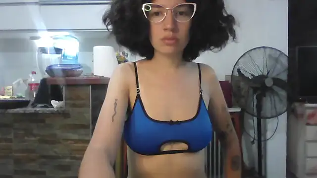 loliporomero online show from 10, 10, 2025