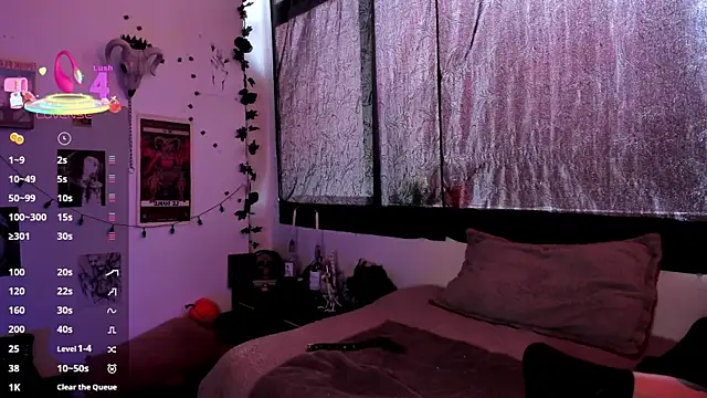 Snapshot of kattusauruss chatting on 16, 10, 2025 kattusauruss online show from 16, 10, 2025