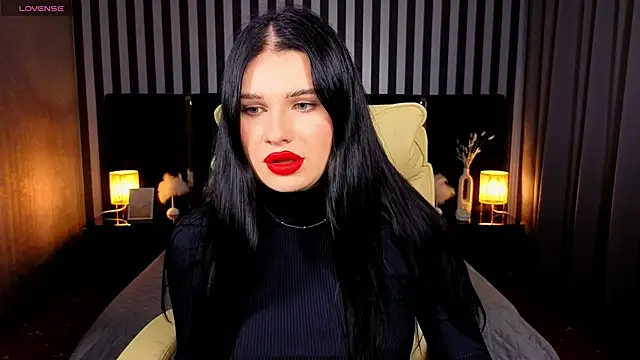 Snapshot of Neyla_Charm chatting on 11, 11, 2025 Neyla Charm online show from 11, 11, 2025