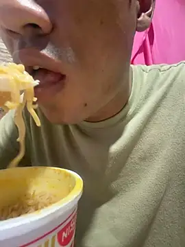 Hetero20cm online show from 28, 5, 2026