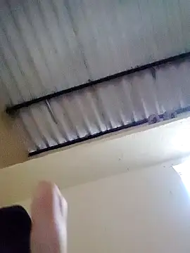 Snapshot of La_Cosita_69 chatting on 16, 10, 2025 La Cosita 69 online show from 16, 10, 2025