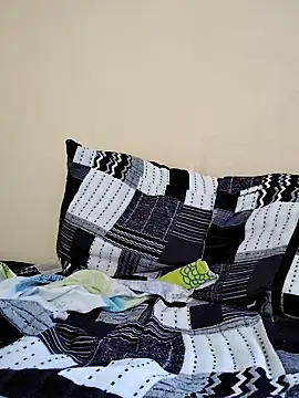 Snapshot of La_Cosita_69 chatting on 17, 10, 2025 La Cosita 69 online show from 17, 10, 2025