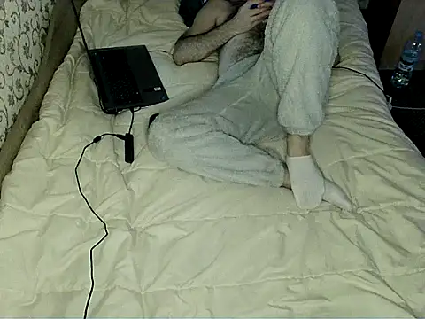 Snapshot of bul_boy chatting on 3, 4, 2026 bul boy online show from 3, 4, 2026