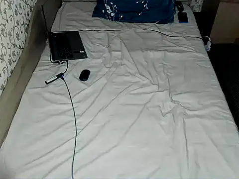 Snapshot of bul_boy chatting on 7, 4, 2026 bul boy online show from 7, 4, 2026