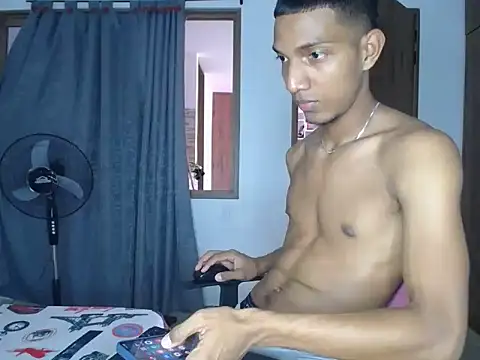 Snapshot of miguelmarcus chatting on 15, 9, 2025 miguelmarcus online show from 15, 9, 2025