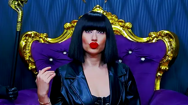 Snapshot of LaraMaeve chatting on 20, 11, 2025 LaraMaeve online show from 20, 11, 2025