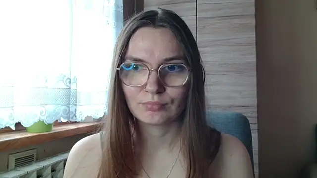 Snapshot of LooveELLYx chatting on 3, 11, 2025 LooveELLYx online show from 3, 11, 2025