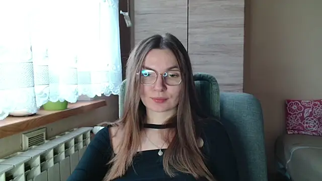 Snapshot of LooveELLYx chatting on 2, 12, 2025 LooveELLYx online show from 2, 12, 2025