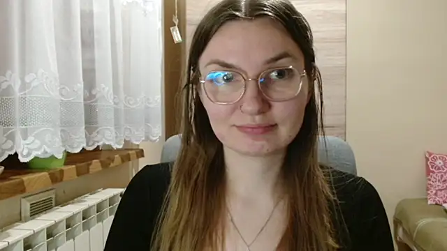 Snapshot of LooveELLYx chatting on 17, 12, 2025 LooveELLYx online show from 17, 12, 2025