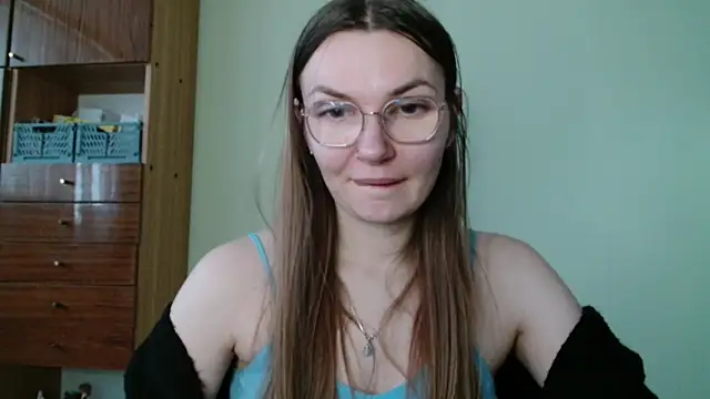 Snapshot of LooveELLYx chatting on 13, 1, 2026 LooveELLYx online show from 13, 1, 2026