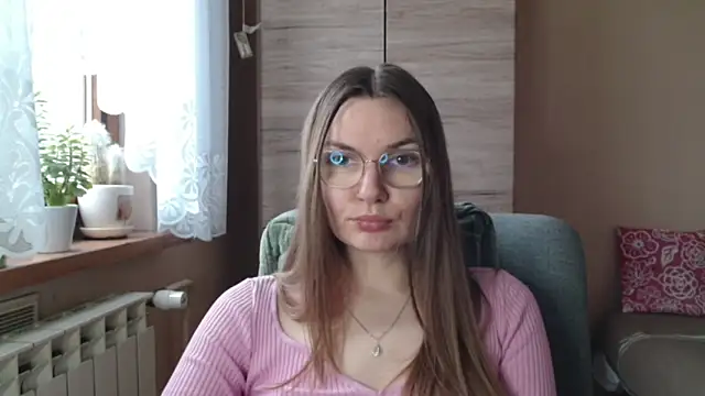 Snapshot of LooveELLYx chatting on 14, 2, 2026 LooveELLYx online show from 14, 2, 2026