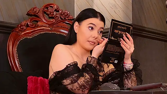 Snapshot of MistressEly chatting on 14, 4, 2026 MistressEly online show from 14, 4, 2026