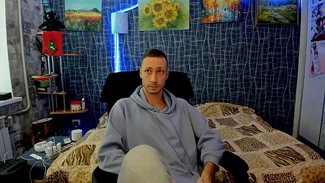 CuteBoy228 online show from 9, 1, 2026