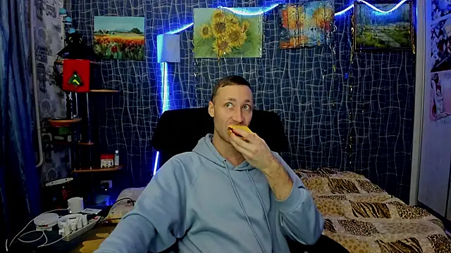 CuteBoy228 online show from 14, 1, 2026