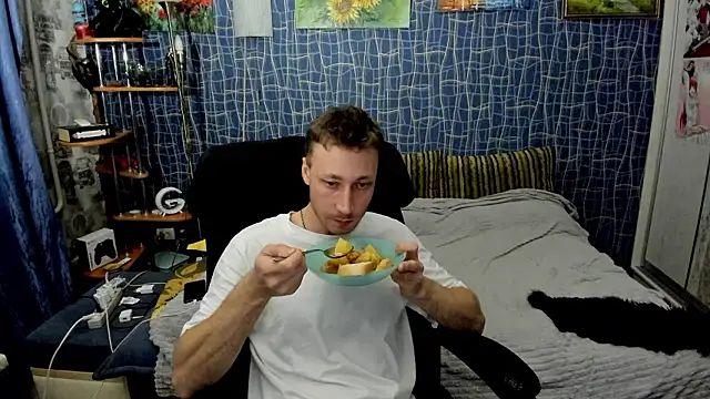 Snapshot of CuteBoy228 chatting on 16, 3, 2026 CuteBoy228 online show from 16, 3, 2026