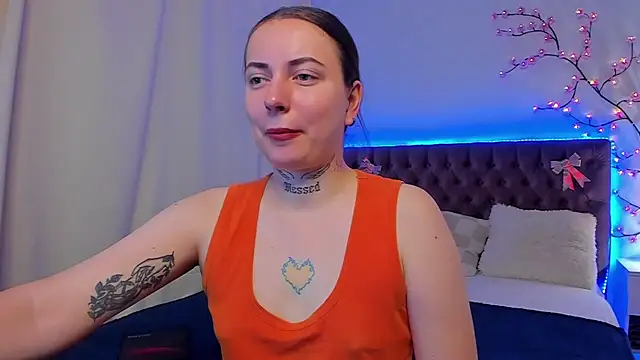 Snapshot of LilaVame chatting on 13, 10, 2025 LilaVame online show from 13, 10, 2025