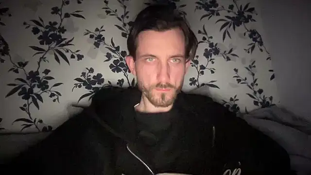 Big8inchUncutCock online show from 18, 4, 2026