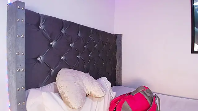 Snapshot of GraceWallace_ chatting on 14, 9, 2025 GraceWallace online show from 14, 9, 2025