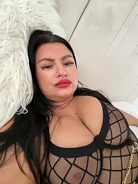 Desire-XOXOX online show from 20, 9, 2025