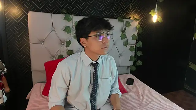 Thiago Kozak online show from 13, 10, 2025