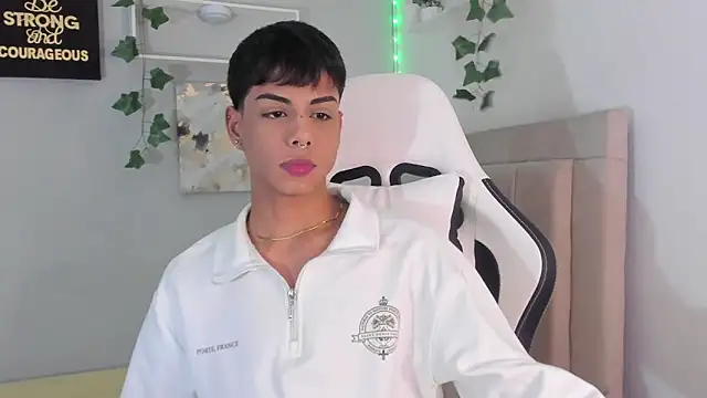 Snapshot of Thomas_wil chatting on 12, 9, 2025 Thomas wil online show from 12, 9, 2025