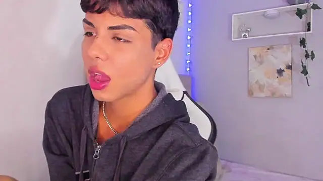 Snapshot of Thomas_wil chatting on 20, 10, 2025 Thomas wil online show from 20, 10, 2025