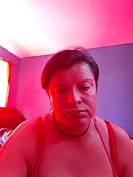 Snapshot of Hanna_Kieran chatting on 18, 12, 2025 Hanna Kieran online show from 18, 12, 2025