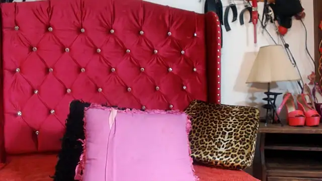 Snapshot of VictoriaSunny chatting on 14, 9, 2025 VictoriaSunny online show from 14, 9, 2025