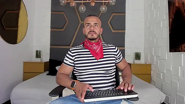 Snapshot of magnusclark chatting on 16, 9, 2025 magnusclark online show from 16, 9, 2025