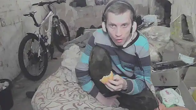 Snapshot of makarov1993 chatting on 16, 10, 2025 makarov1993 online show from 16, 10, 2025