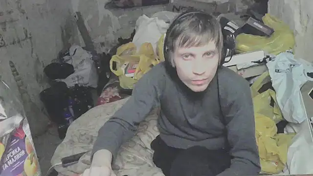 Snapshot of makarov1993 chatting on 4, 3, 2026 makarov1993 online show from 4, 3, 2026