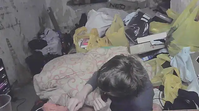 Snapshot of makarov1993 chatting on 5, 3, 2026 makarov1993 online show from 5, 3, 2026