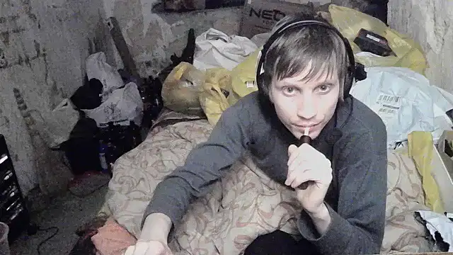 Snapshot of makarov1993 chatting on 5, 3, 2026 makarov1993 online show from 5, 3, 2026