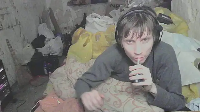 Snapshot of makarov1993 chatting on 6, 3, 2026 makarov1993 online show from 6, 3, 2026