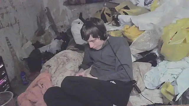 Snapshot of makarov1993 chatting on 8, 3, 2026 makarov1993 online show from 8, 3, 2026