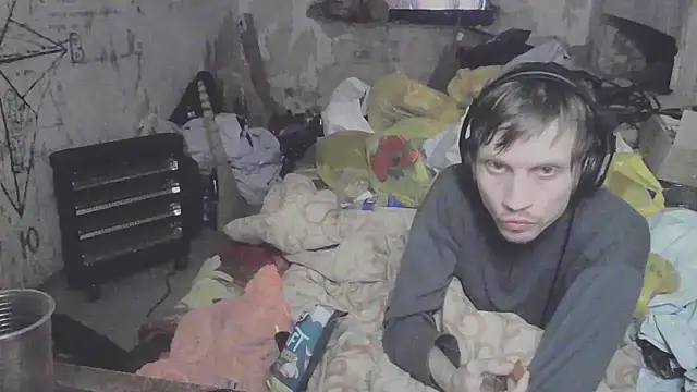 Snapshot of makarov1993 chatting on 19, 3, 2026 makarov1993 online show from 19, 3, 2026