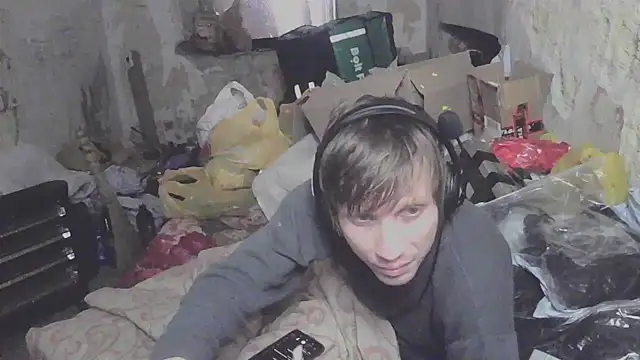 Snapshot of makarov1993 chatting on 1, 4, 2026 makarov1993 online show from 1, 4, 2026