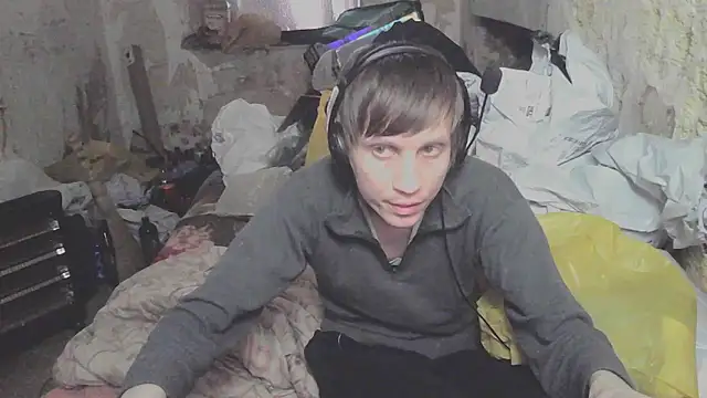 Snapshot of makarov1993 chatting on 4, 4, 2026 makarov1993 online show from 4, 4, 2026