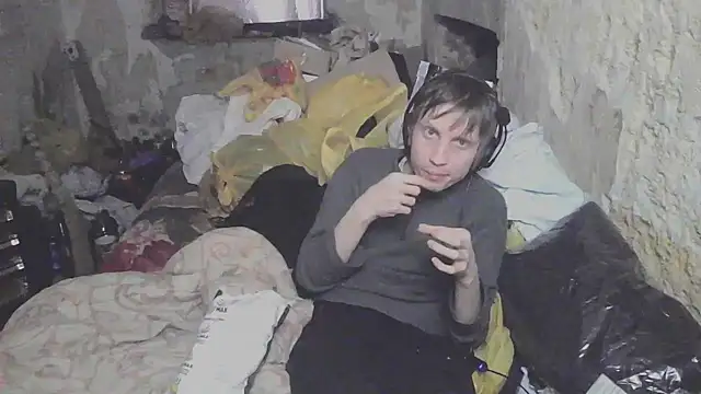 Snapshot of makarov1993 chatting on 6, 4, 2026 makarov1993 online show from 6, 4, 2026