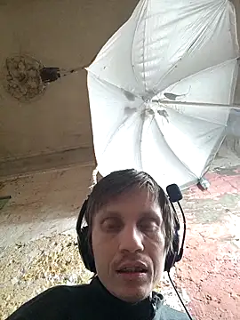 Snapshot of makarov1993 chatting on 9, 4, 2026 makarov1993 online show from 9, 4, 2026