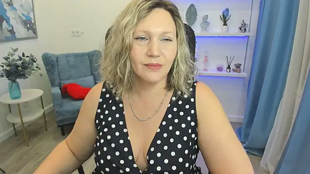 NinaStarle online show from 9, 5, 2026