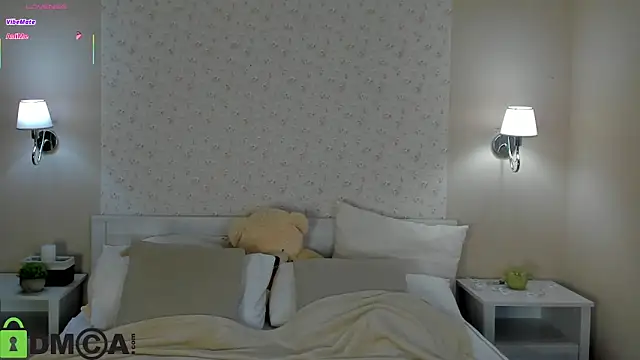 Snapshot of Chloee_White chatting on 10, 4, 2026 Chloee White online show from 10, 4, 2026