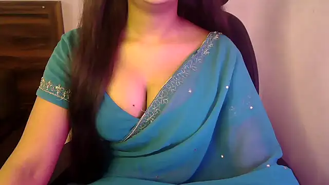 Snapshot of catpussy_ruhi chatting on 23, 12, 2025 catpussy ruhi online show from 23, 12, 2025